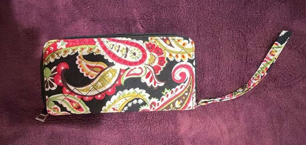 Vera Bradley Quilted Paisley Print Zip-Around Wristlet Wallet Black